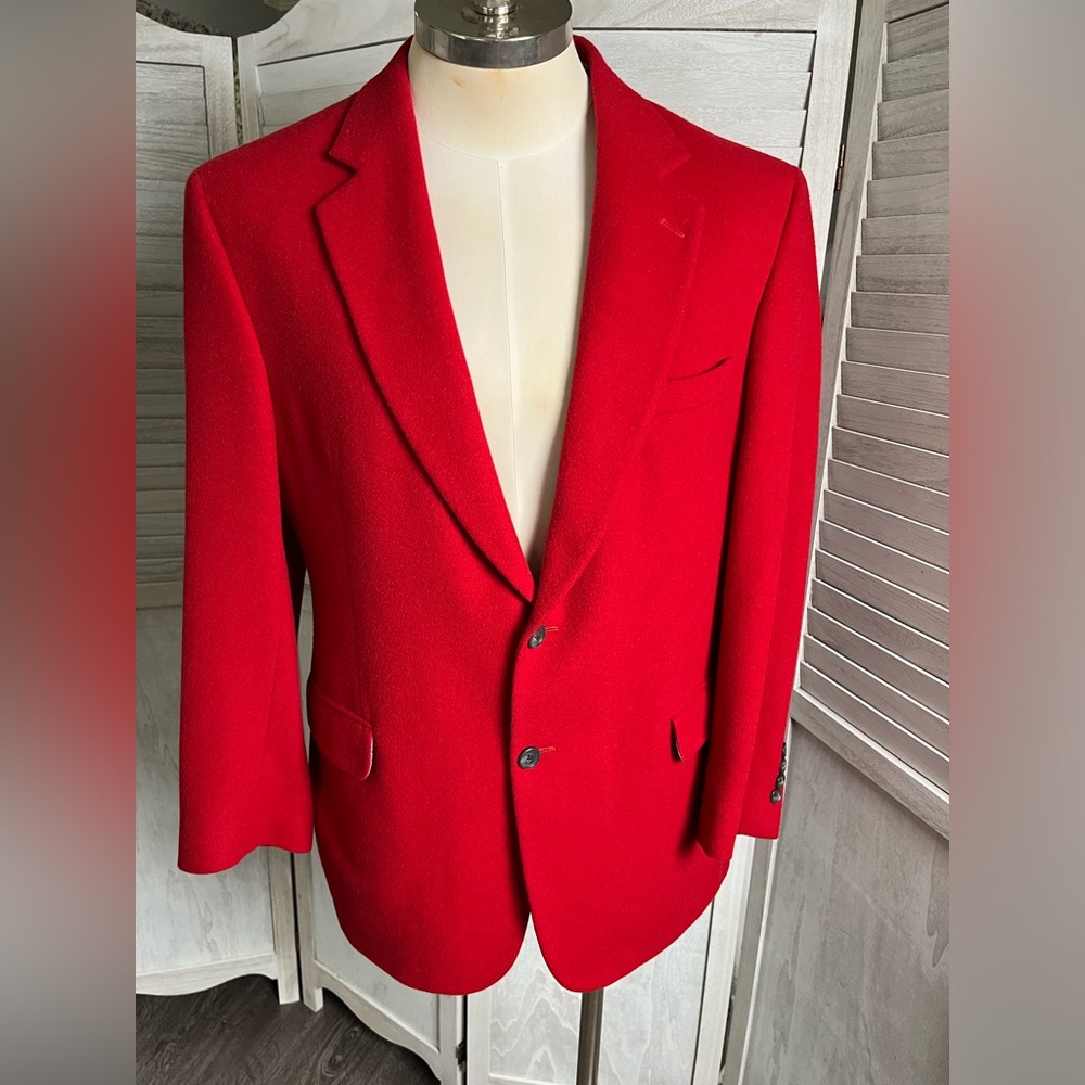 Christmas Holiday Mens Red Suit Jacket size 43 Jos A.Banks 100%camelhair